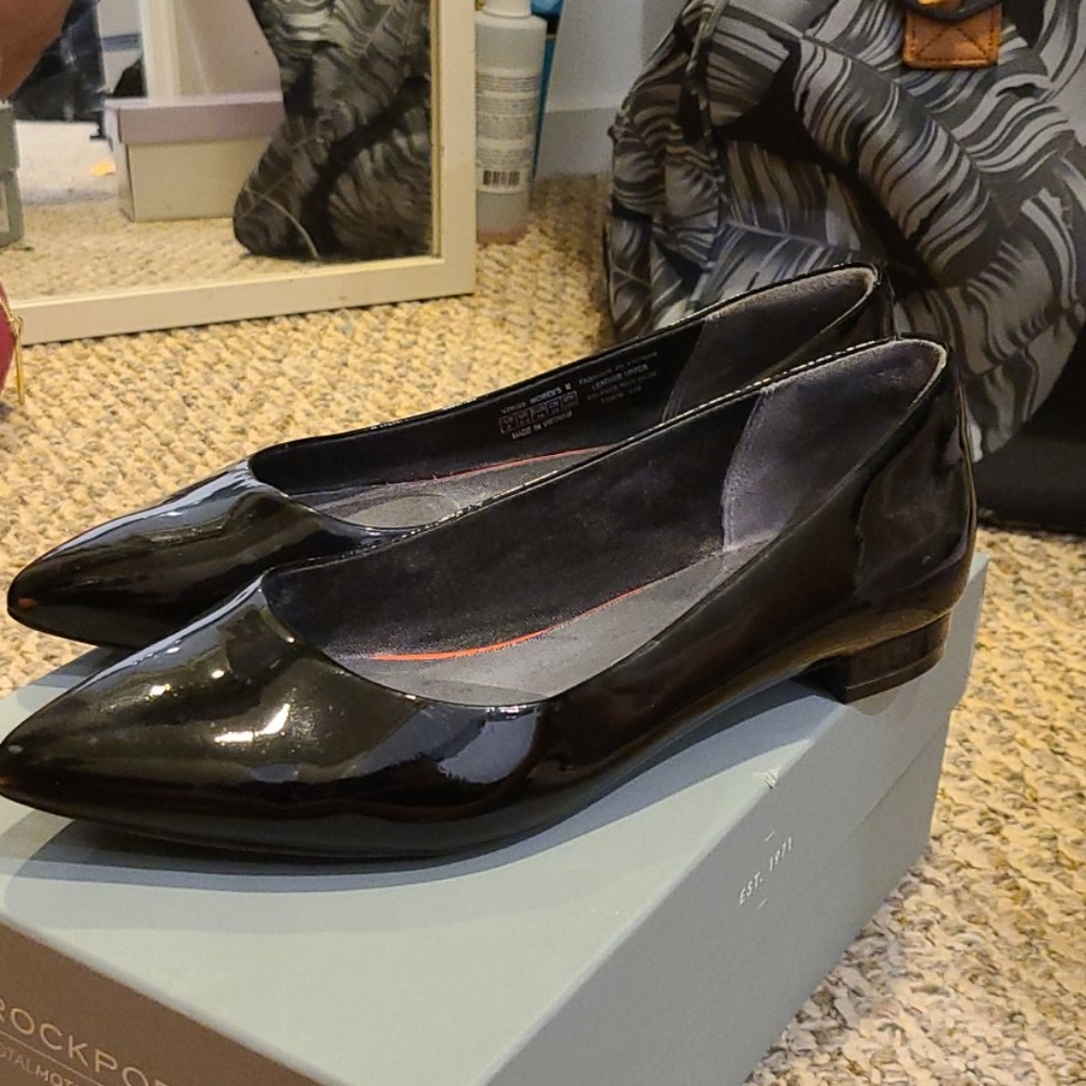 Black patent leather flats